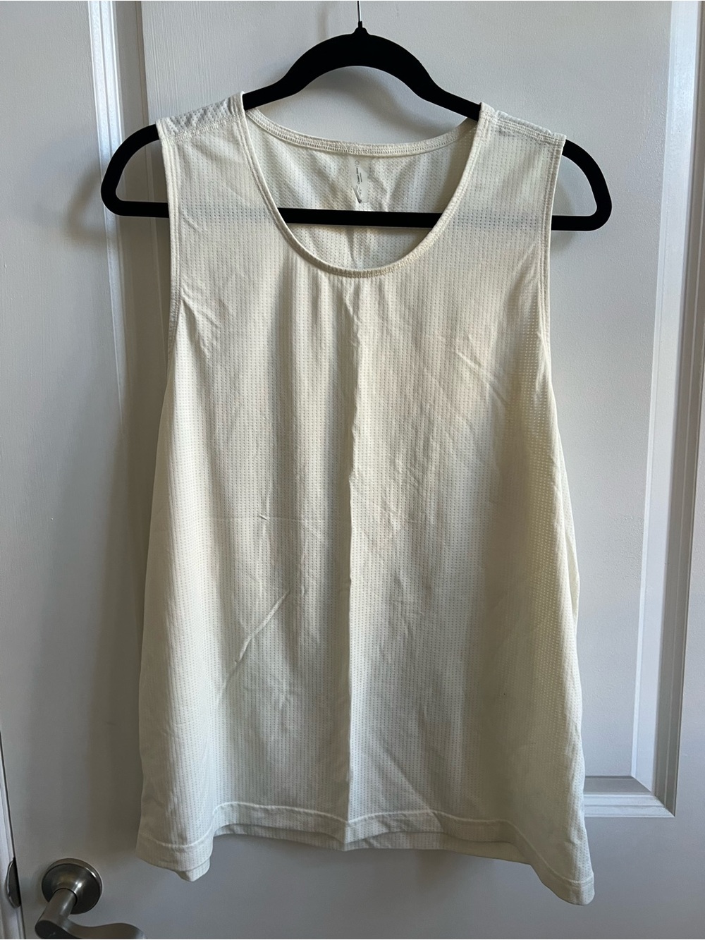 Outdoor Voices Men’s Mesh Tank Top - Cream
